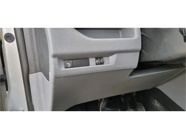 Peugeot Expert 226C 1.6 BlueHDI 95 Premium 2018 Diesel 16