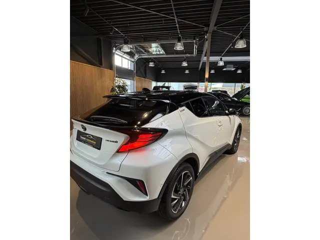 Toyota C-HR 1.8 Hybrid Bi-Tone 2021 Hybride Benzine 6