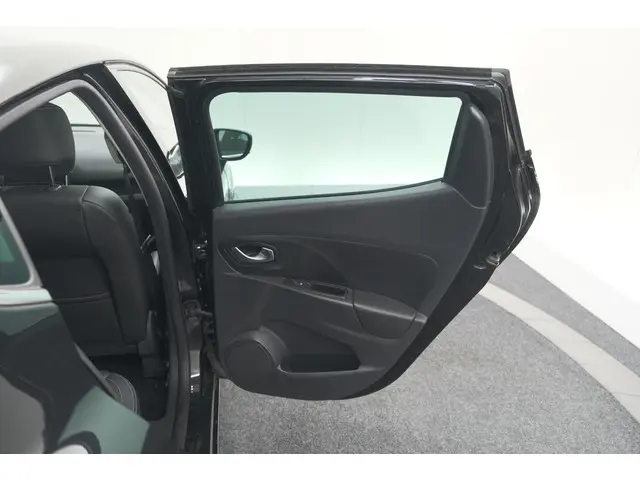 Renault Clio TCe 90 Intens 2017 Benzine 58