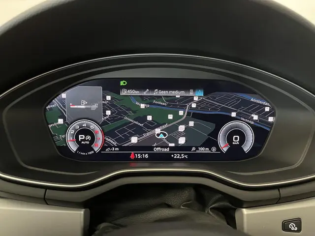 Audi A4 Avant 35 TFSI Launch edition 2020 Benzine 38