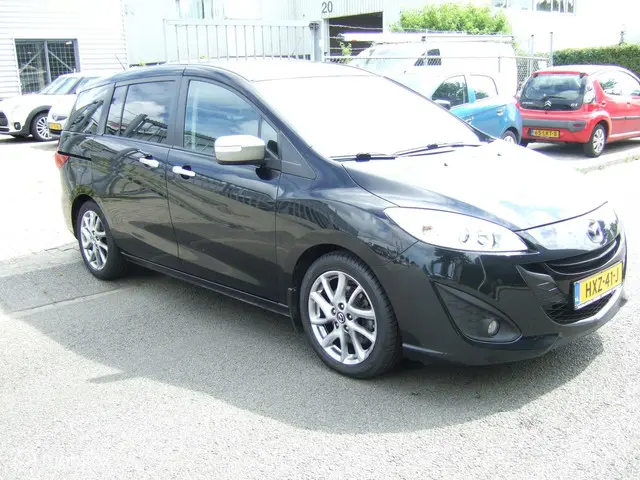 Mazda 5 1.8 TS CLIMA CRUISE 7 Pers Trekhaak 2014 Benzine 19