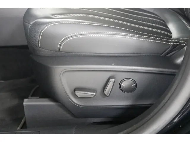 Ford Kuga 2.5 PHEV Vignale 2024 Hybride Benzine 17