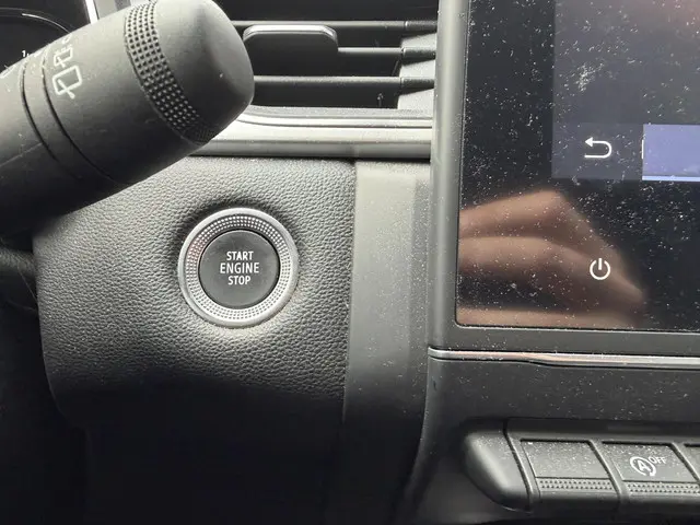 Renault Captur 1.3 TCe 140 PK Intens 2022 Benzine 14