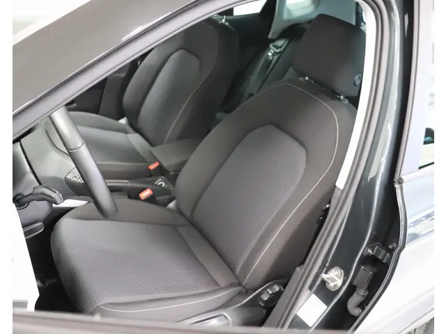 SEAT Arona 1.0 TSI Style Business Intense 2021 Benzine 10