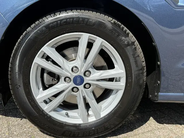 Ford S-Max 2.5 FHEV Titanium 7pers 2022 Hybride Benzine 8