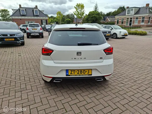 SEAT Ibiza 1.0 TSI FR Business Intense 2019 Benzine 4