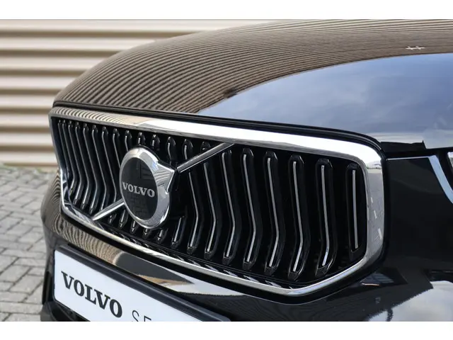 Volvo XC40 T4 Plug-in hybrid Core Bright 2022 Benzine 7