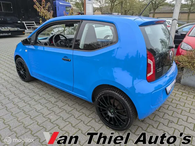 Volkswagen up! 1.0 move up! BlueMotion 2015 Benzine 3