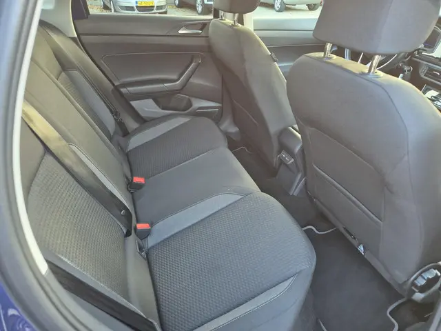 Volkswagen Taigo 1.0 TSI Life Business 2023 Benzine 18