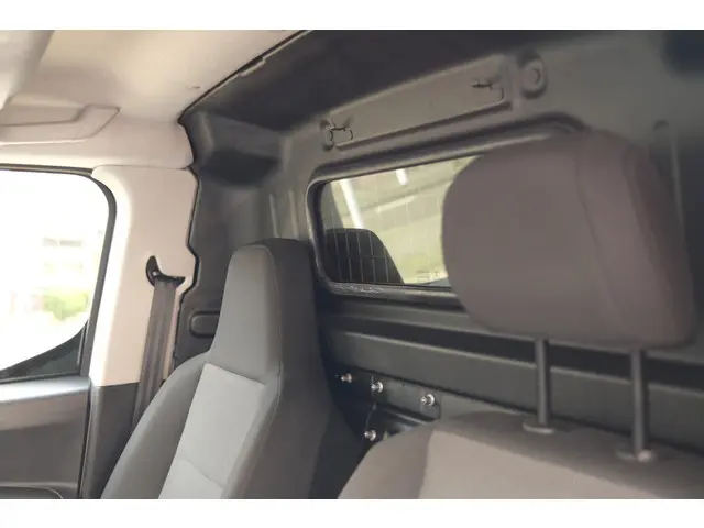 Citroën Berlingo Van BlueHDi 75 2021 Diesel 29