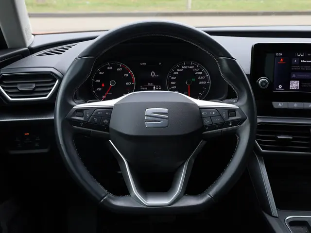 SEAT Leon 1.0 eTSI 2022 Benzine 10