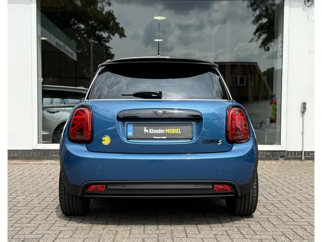MINI Electric Cooper SE Classic 33 kWh 2022 Elektrisch 30