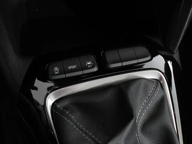 Opel Corsa 1.2 Turbo Sport Edition 2024 Benzine 18