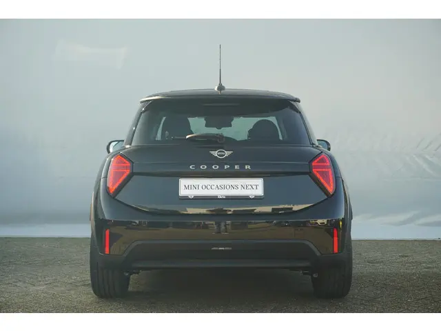 MINI 3-Deurs Mini Cooper C 2024 Benzine 5