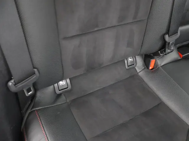 Kia ProCeed 1.6 T-GDI GT 204PK 2019 Benzine 38