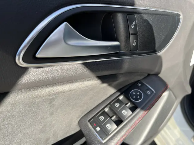 Mercedes-Benz A-Klasse 180 Ambition 2017 Benzine 35