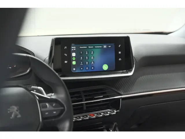 Peugeot 2008 PureTech 130 EAT8 Allure 2021 Benzine 54