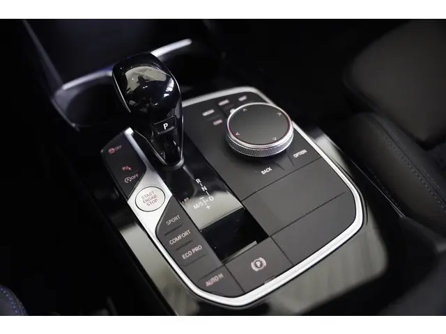 BMW 1 Serie 5-deurs 120i 2022 Benzine 20