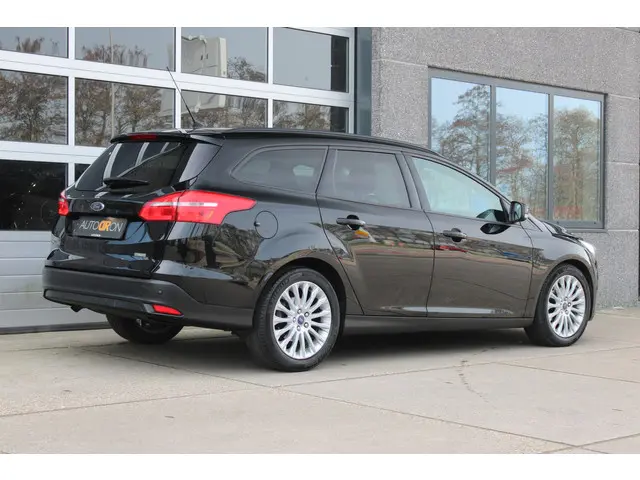 Ford Focus Wagon 1.0 Trend 126 Pk Automaat 2016 Benzine 3