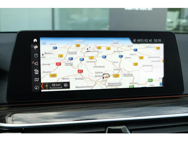 BMW 5 Serie 520d High Excecutive 2017 Benzine 25