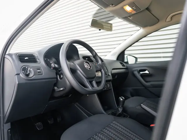Volkswagen Polo 1.2 TSI Comfortline 2014 Benzine 18