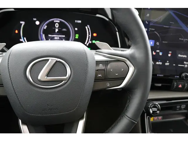 Lexus NX 450h+ AWD Overtrail Line 2024 Hybride Benzine 21