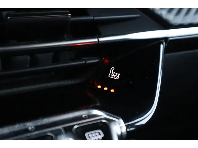 Peugeot 2008 1.2 PURETECH ALLURE PACK 2022 Benzine 9