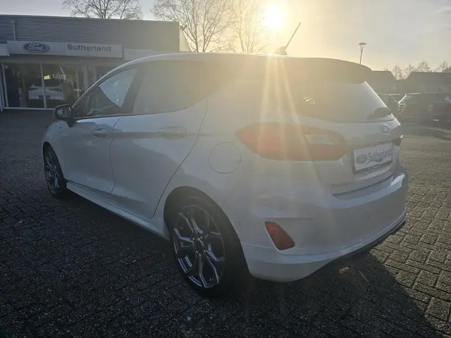 Ford Fiesta 1.0 EcoBoost Hybrid ST-Line X 2021 Benzine 6