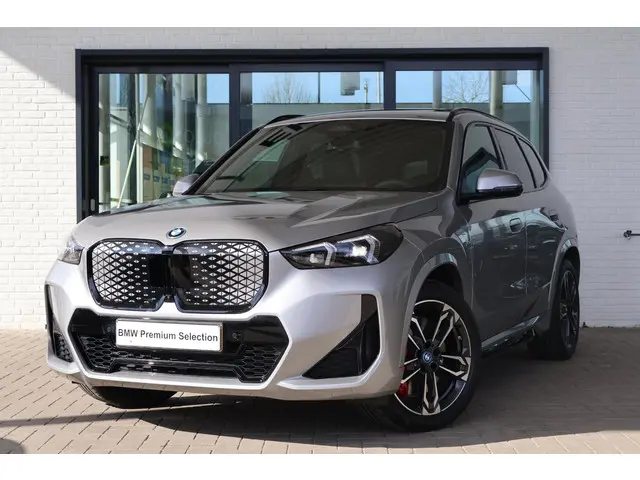 BMW iX1 xDrive30 2025 Elektrisch 26