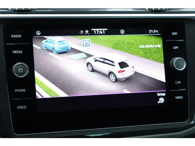 Volkswagen Tiguan 1.5 TSI R-Line Business+ 2024 Benzine 29
