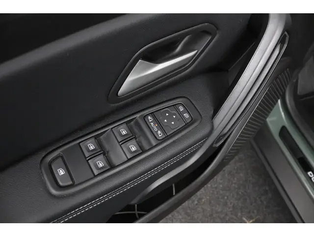 Dacia Duster 1.0 TCe 100 ECO-G Journey 2023 Benzine 31
