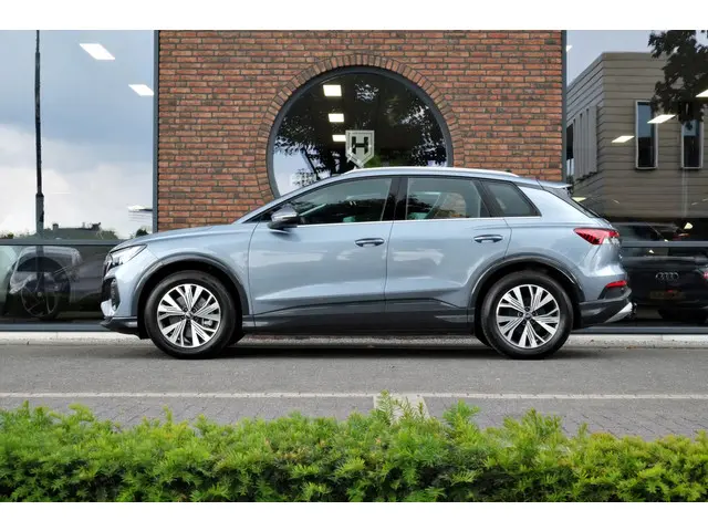 Audi Q4 e-tron 45 Edition 82 kWh 2024 Elektrisch 4