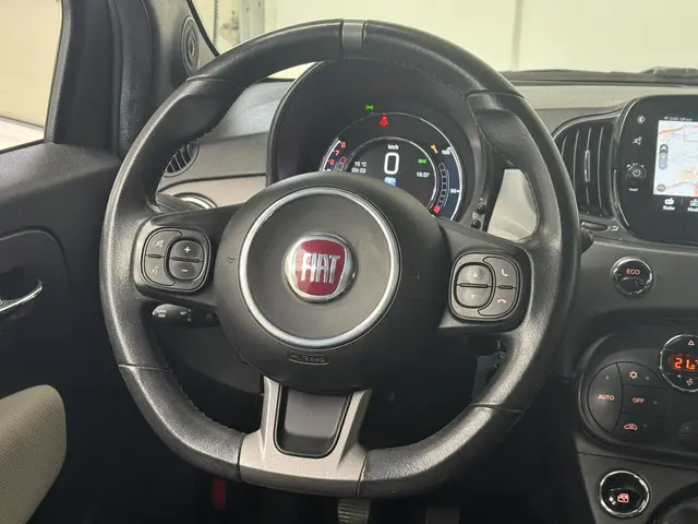 Fiat 500 0.9 TwinAir Turbo Sport 2018 Benzine 31