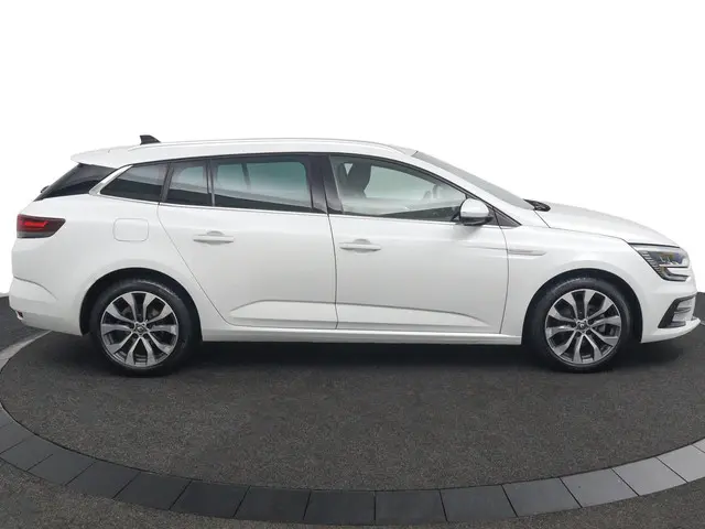 Renault Mégane Estate 1.3 TCe 140 Techno 2023 Benzine 3