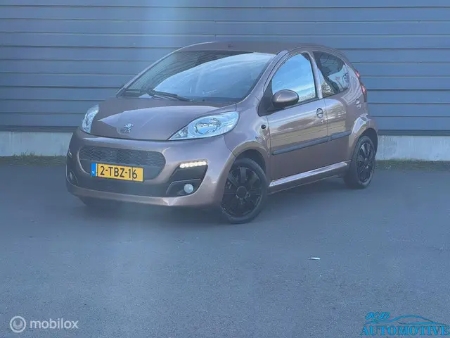 Peugeot 107 1.0 Active 2014 Benzine 4