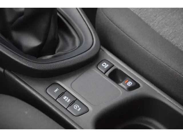 Toyota Yaris Cross 1.5 VVT-I Comfort 2023 Benzine 17