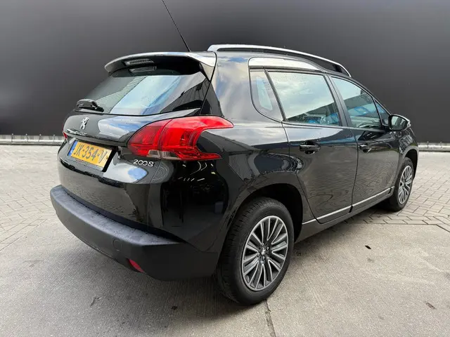 Peugeot 2008 1.2 PureTech Blue Lion 2016 Benzine 6