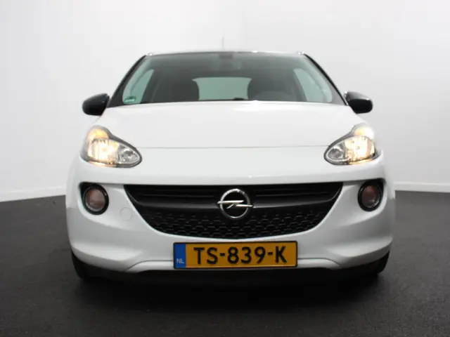 Opel ADAM 1.4 Splash 2013 Benzine 4