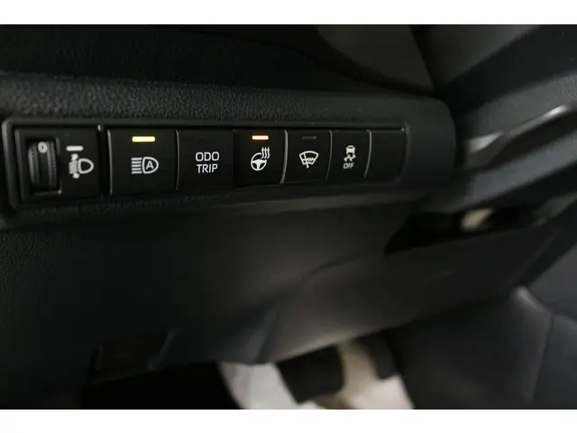 Toyota Corolla Hybrid 140 Dynamic, 2025 Hybride Benzine 10