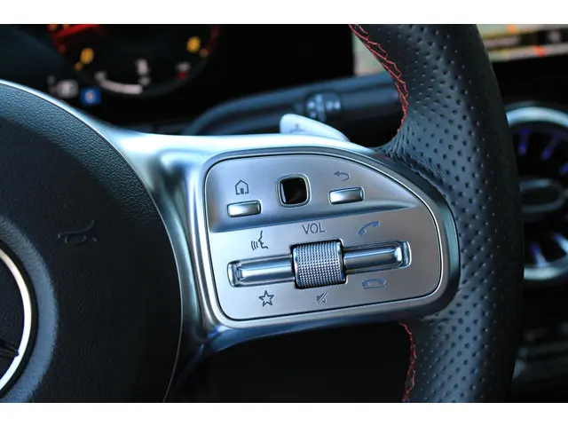 Mercedes-Benz GLA 180 AMG 2022 Benzine 20