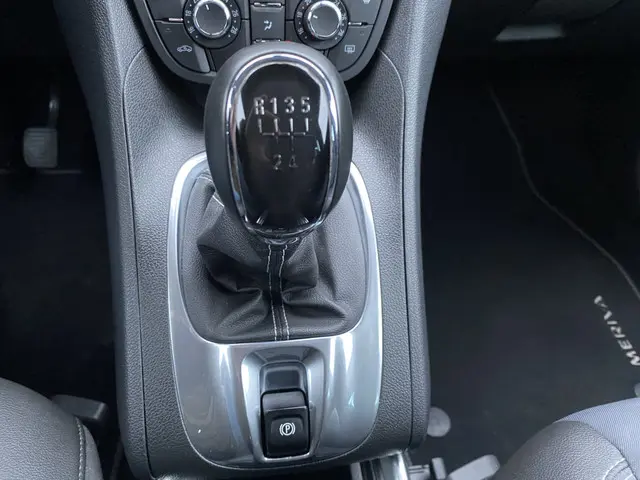 Opel Meriva 1.4 Blitz 2016 Benzine 28