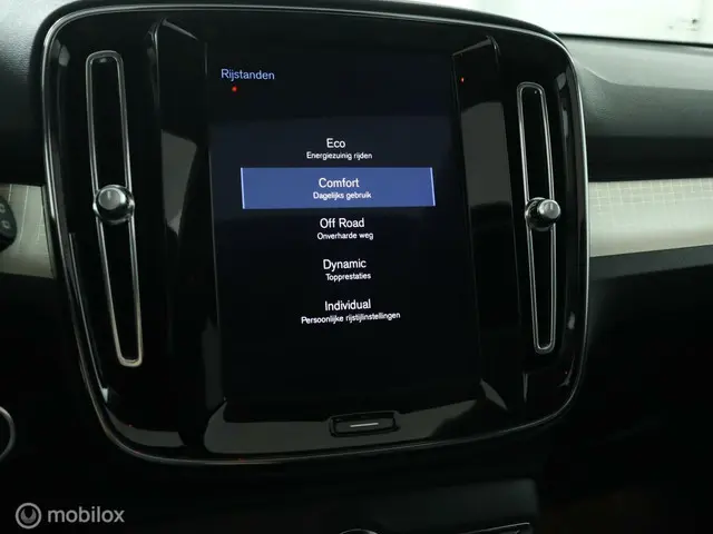 Volvo XC40 2.0 T5 AWD Momentum 2018 Benzine 23