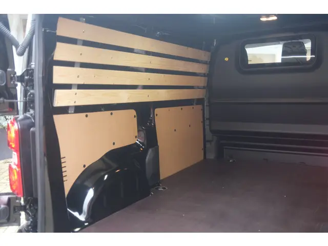 Citroën Jumpy M L2 2.0 BlueHDi 2024 Diesel 24