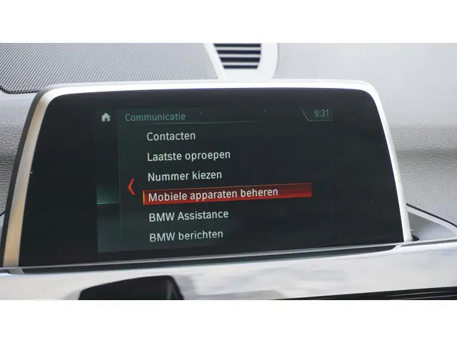 BMW X1 sDrive18i 140pk High Executive 2019 Benzine 36