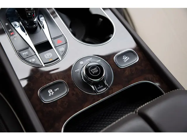 Bentley Bentayga 3.0 V6 Hybrid 2022 Hybride Benzine 78
