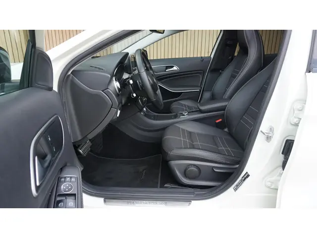 Mercedes-Benz GLA 200 157pk Ambition 2014 Benzine 10