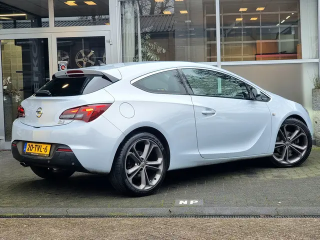 Opel Astra GTC 1.4 Turbo Sport 2012 Benzine 5