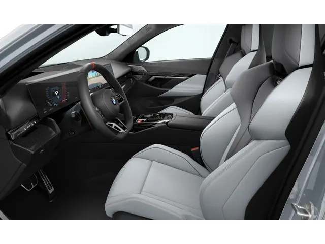 BMW M5 Touring 2026 Hybride Benzine 4