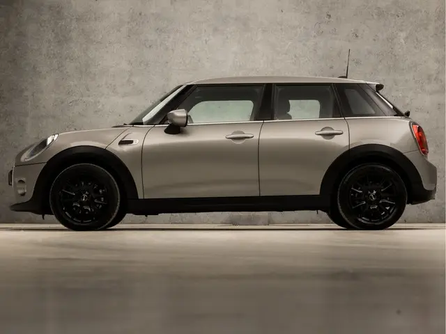 MINI One Mini 1.5 Business Sport 2020 Benzine 2