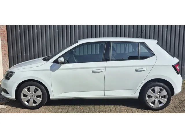 Škoda Fabia 1.0 Active 2017 Benzine 4